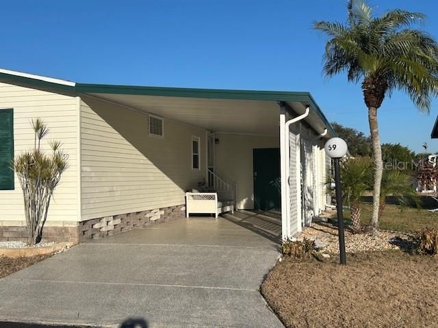 For Sale: $175,000 (2 beds, 2 baths, 971 Square Feet)