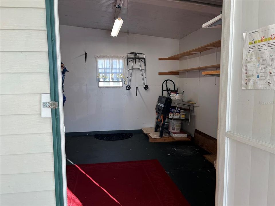 For Sale: $175,000 (2 beds, 2 baths, 971 Square Feet)