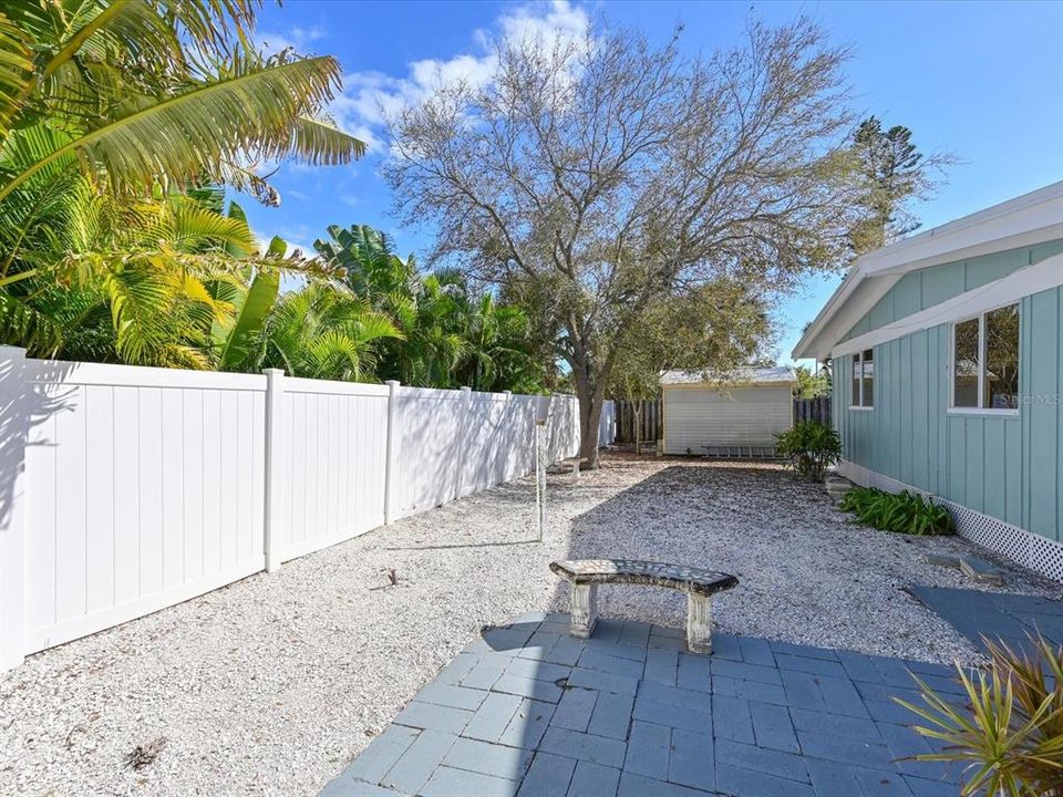 For Sale: $1,325,000 (3 beds, 2 baths, 1218 Square Feet)