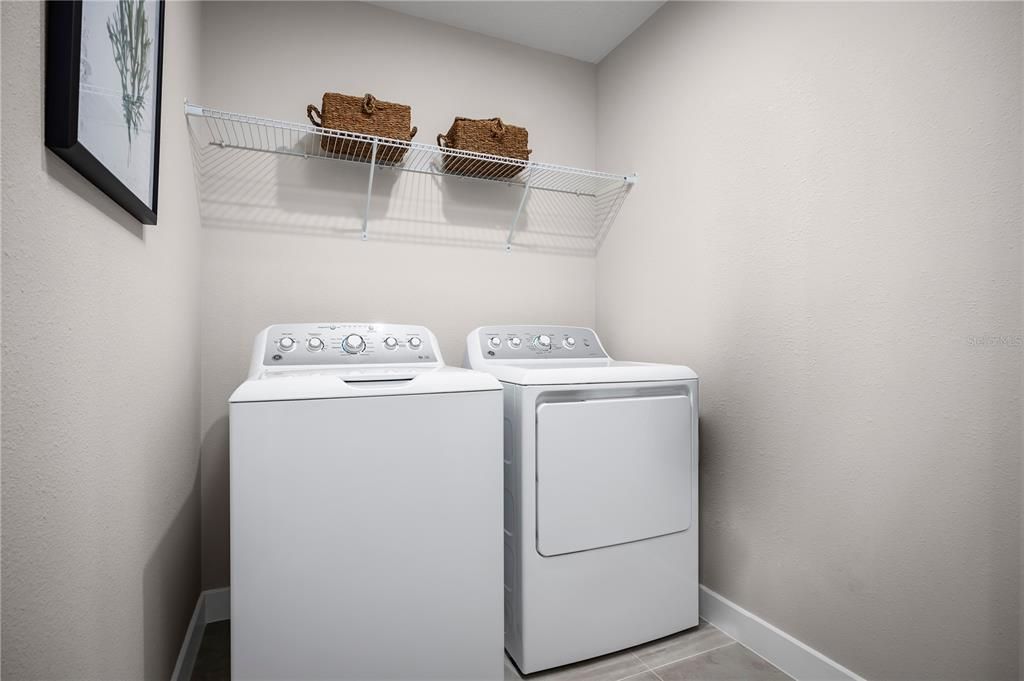 Active With Contract: $310,785 (3 beds, 2 baths, 1674 Square Feet)