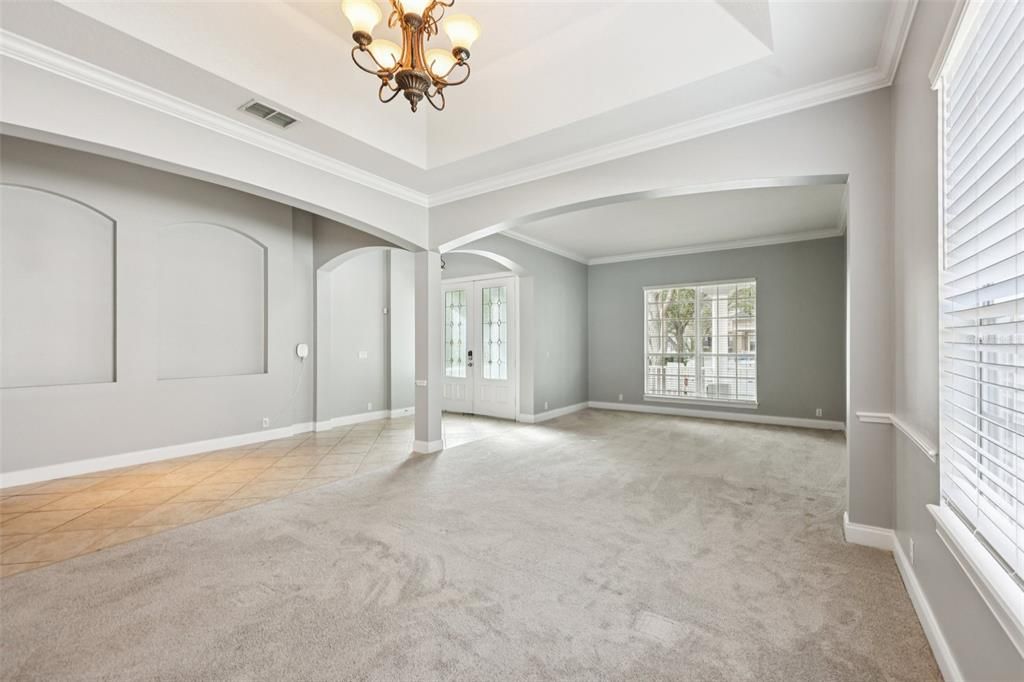 Activo con contrato: $959,900 (5 camas, 4 baños, 3337 Pies cuadrados)