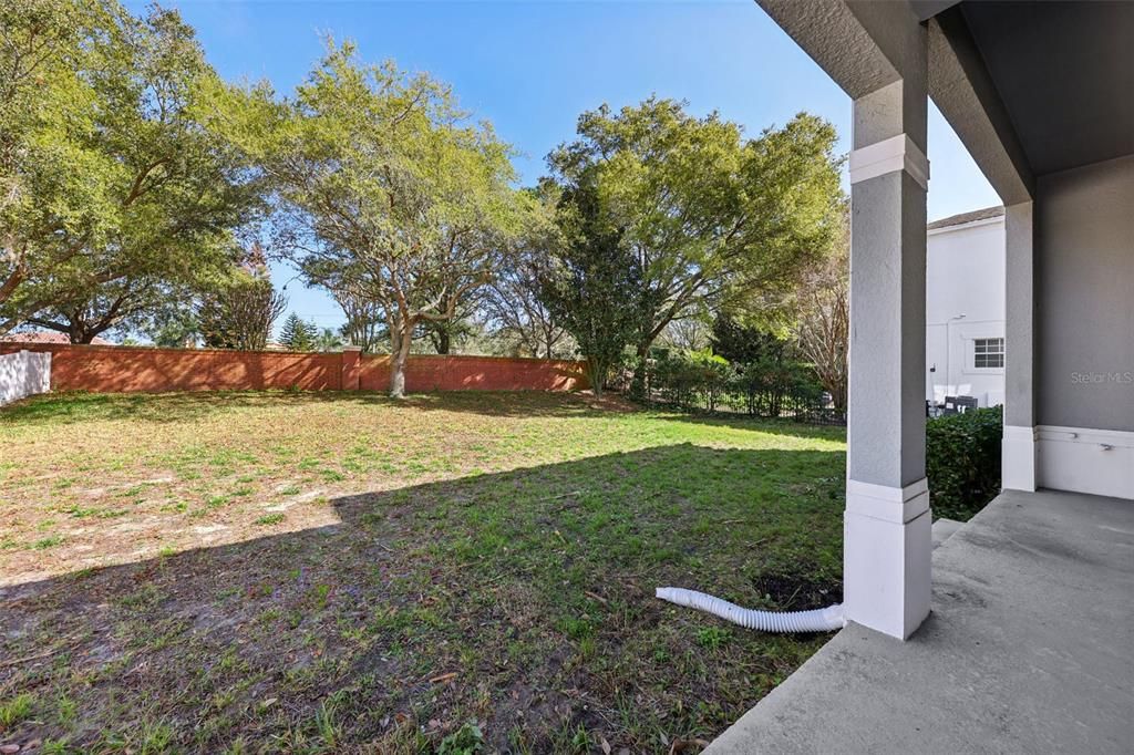 Activo con contrato: $959,900 (5 camas, 4 baños, 3337 Pies cuadrados)