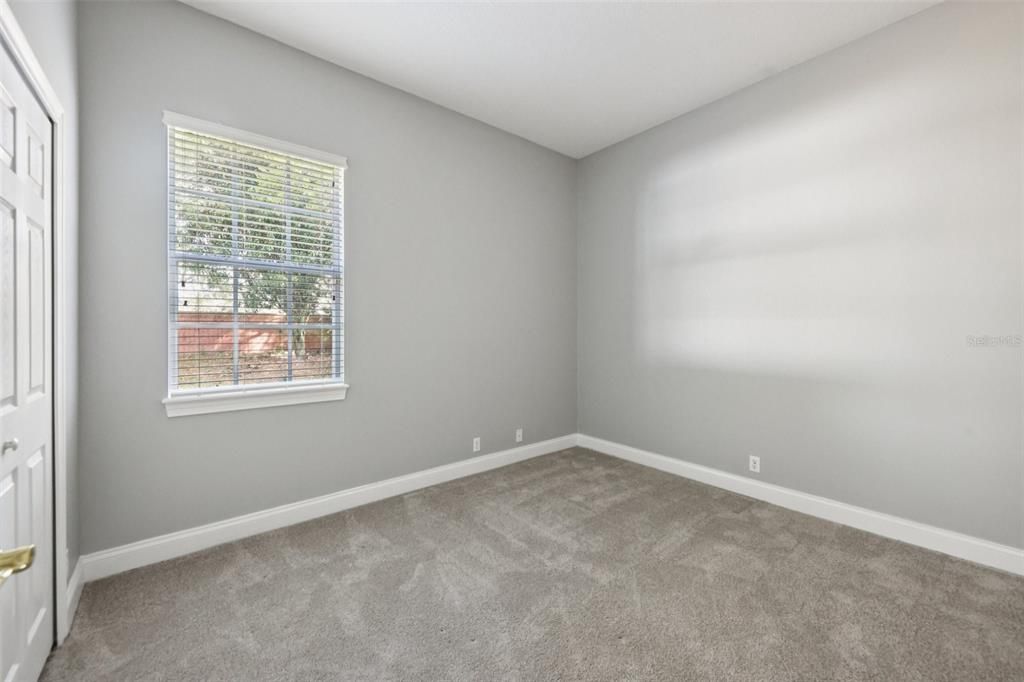 Activo con contrato: $959,900 (5 camas, 4 baños, 3337 Pies cuadrados)