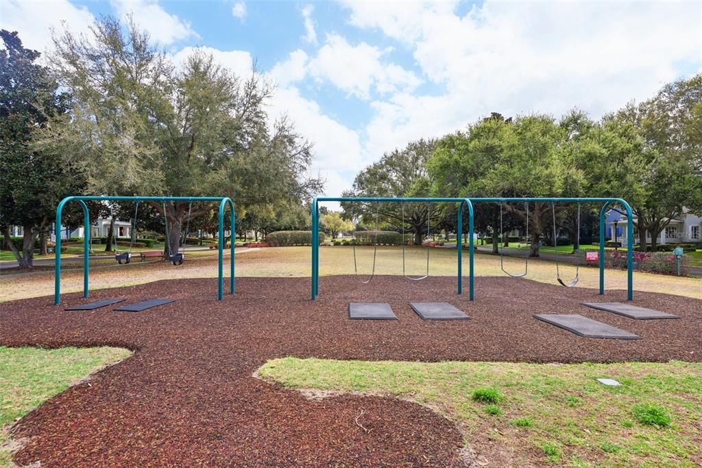 Activo con contrato: $959,900 (5 camas, 4 baños, 3337 Pies cuadrados)