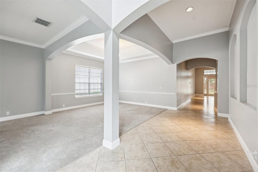 Activo con contrato: $959,900 (5 camas, 4 baños, 3337 Pies cuadrados)