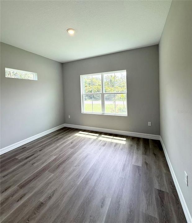 For Sale: $387,900 (4 beds, 3 baths, 2092 Square Feet)
