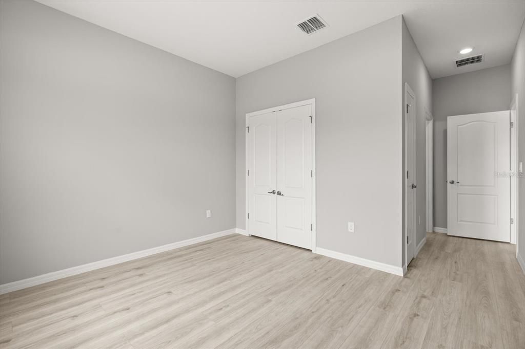 For Sale: $387,900 (4 beds, 3 baths, 2092 Square Feet)