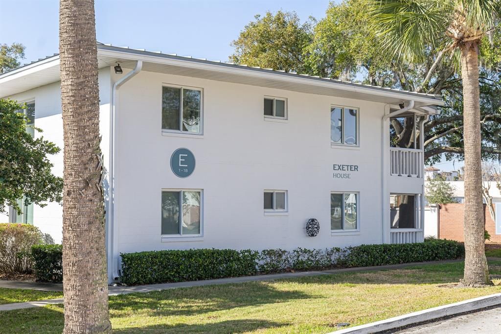 Под контрактом: $245,000 (2 спален, 1 ванн, 816 Квадратных фут)