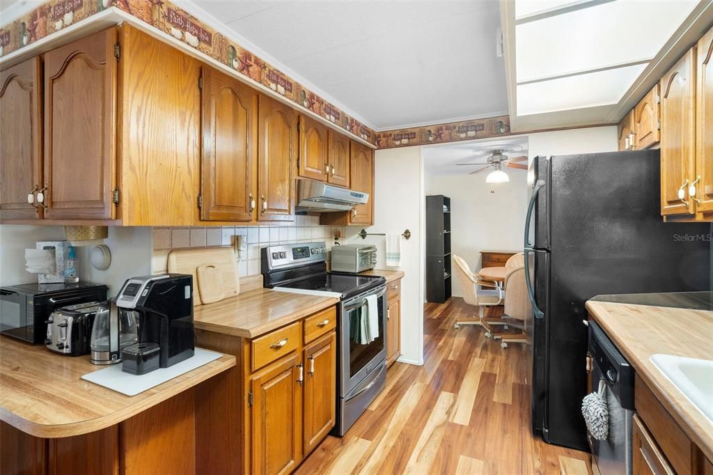 For Sale: $169,000 (3 beds, 2 baths, 1849 Square Feet)