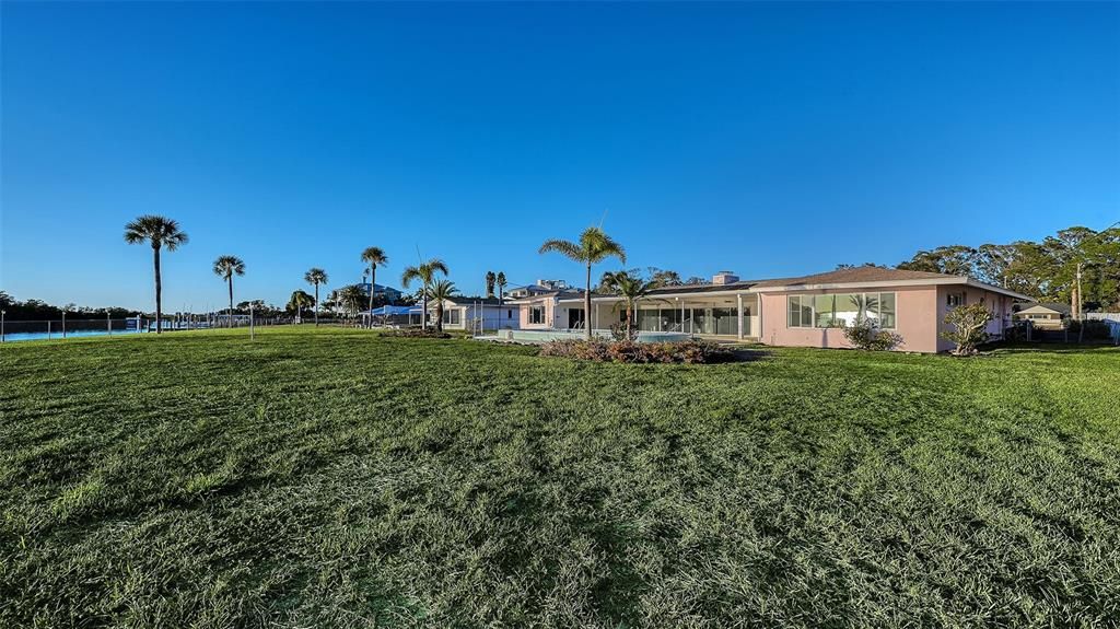 En Venta: $2,500,000 (4 camas, 3 baños, 3756 Pies cuadrados)