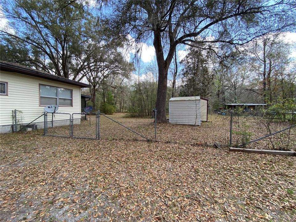 For Sale: $185,000 (3 beds, 3 baths, 2436 Square Feet)