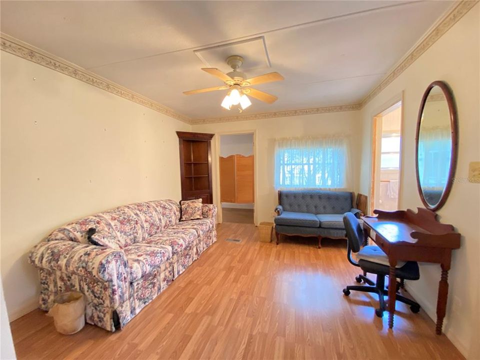 For Sale: $185,000 (3 beds, 3 baths, 2436 Square Feet)