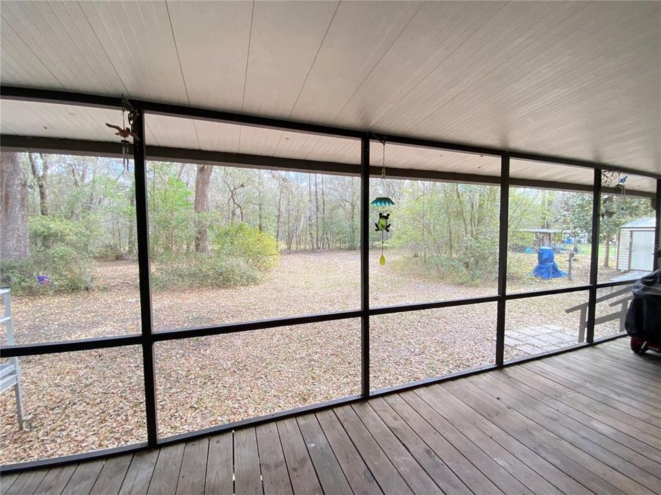 For Sale: $185,000 (3 beds, 3 baths, 2436 Square Feet)