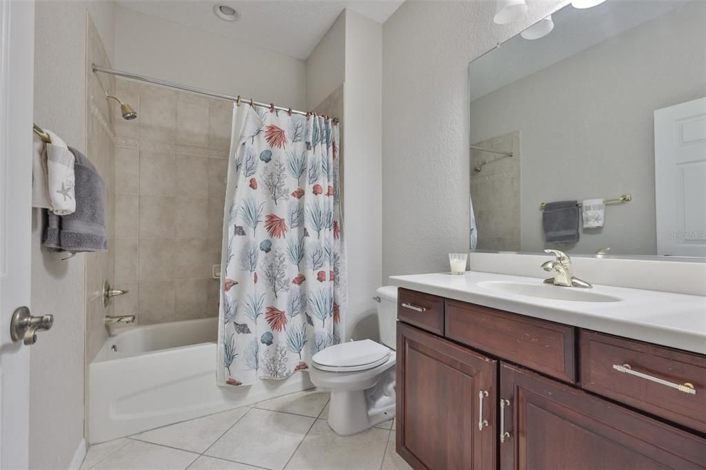 For Sale: $423,000 (3 beds, 2 baths, 2482 Square Feet)