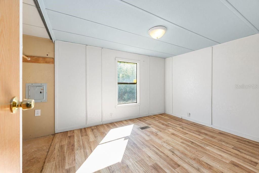 For Sale: $139,900 (3 beds, 2 baths, 1248 Square Feet)