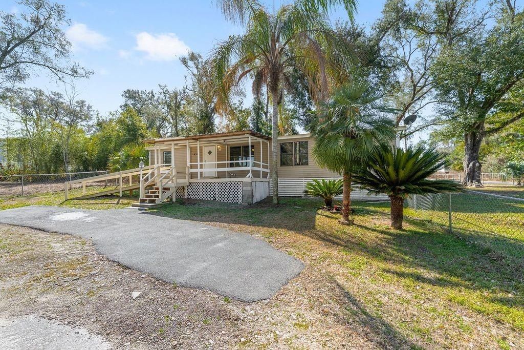 For Sale: $139,900 (3 beds, 2 baths, 1248 Square Feet)
