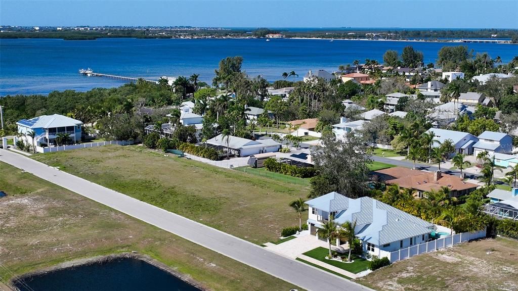 For Sale: $350,000 (0.20 acres)
