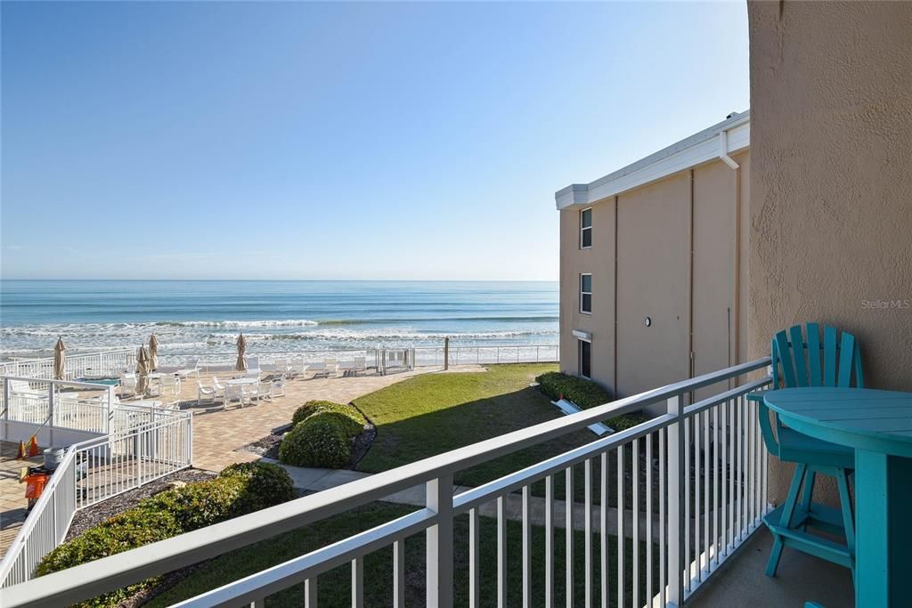 Vendido Recientemente: $649,000 (2 camas, 2 baños, 960 Pies cuadrados)