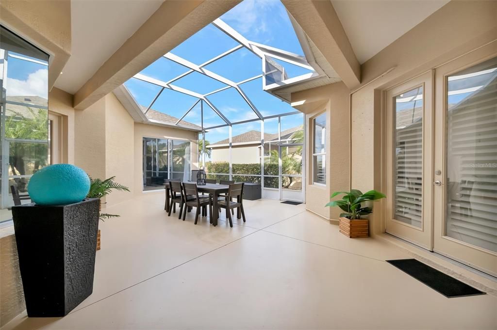 Activo con contrato: $339,900 (3 camas, 2 baños, 1612 Pies cuadrados)