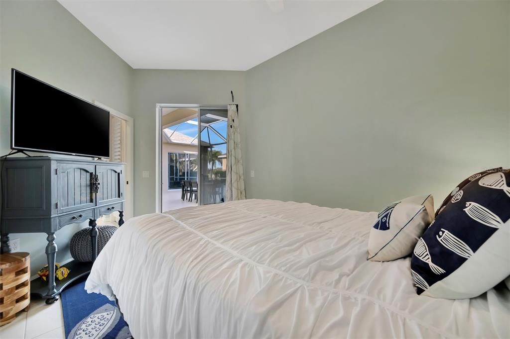 Activo con contrato: $339,900 (3 camas, 2 baños, 1612 Pies cuadrados)