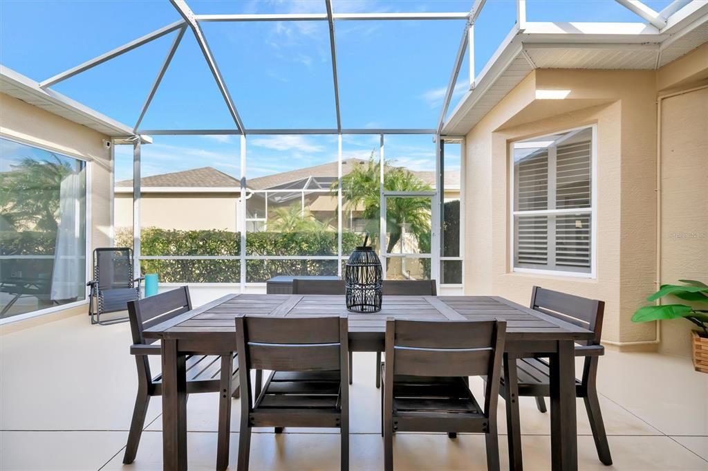 Activo con contrato: $339,900 (3 camas, 2 baños, 1612 Pies cuadrados)