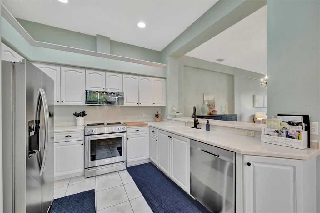 Activo con contrato: $339,900 (3 camas, 2 baños, 1612 Pies cuadrados)