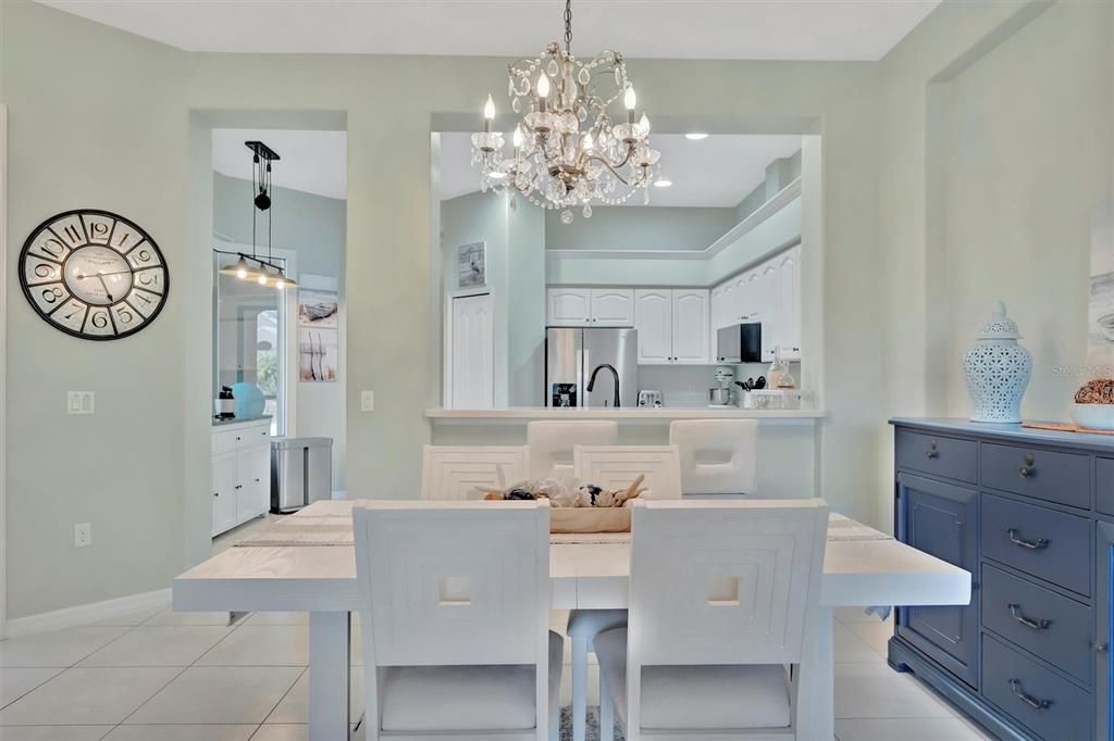 Activo con contrato: $339,900 (3 camas, 2 baños, 1612 Pies cuadrados)