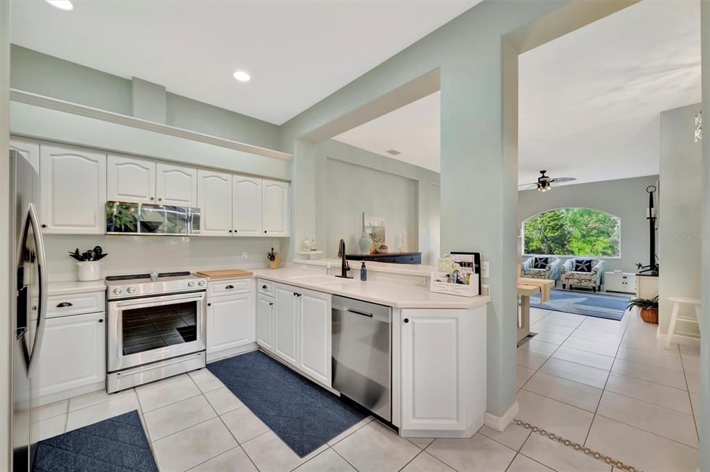 Activo con contrato: $339,900 (3 camas, 2 baños, 1612 Pies cuadrados)