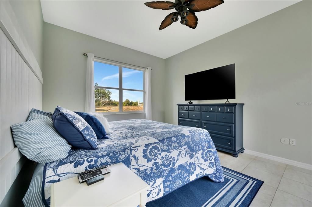 Activo con contrato: $339,900 (3 camas, 2 baños, 1612 Pies cuadrados)