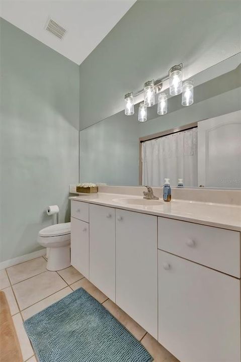 Activo con contrato: $339,900 (3 camas, 2 baños, 1612 Pies cuadrados)