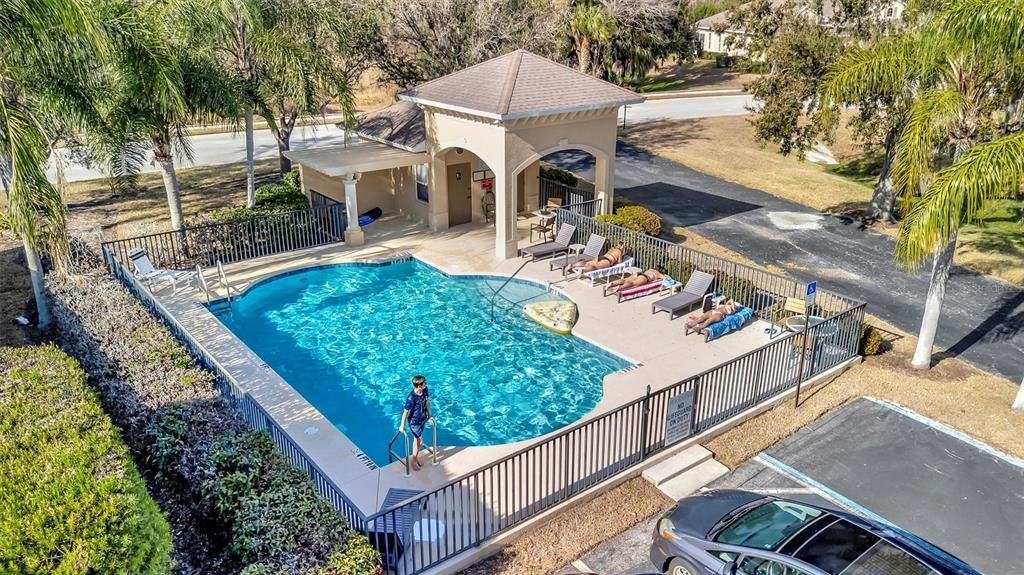 Activo con contrato: $339,900 (3 camas, 2 baños, 1612 Pies cuadrados)