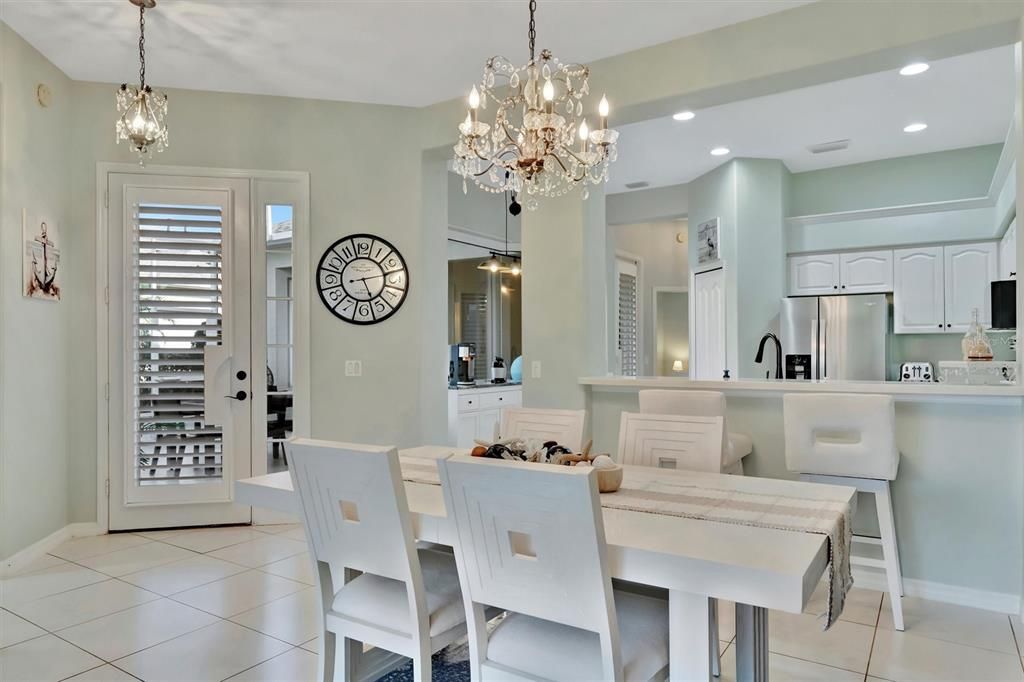 Activo con contrato: $339,900 (3 camas, 2 baños, 1612 Pies cuadrados)