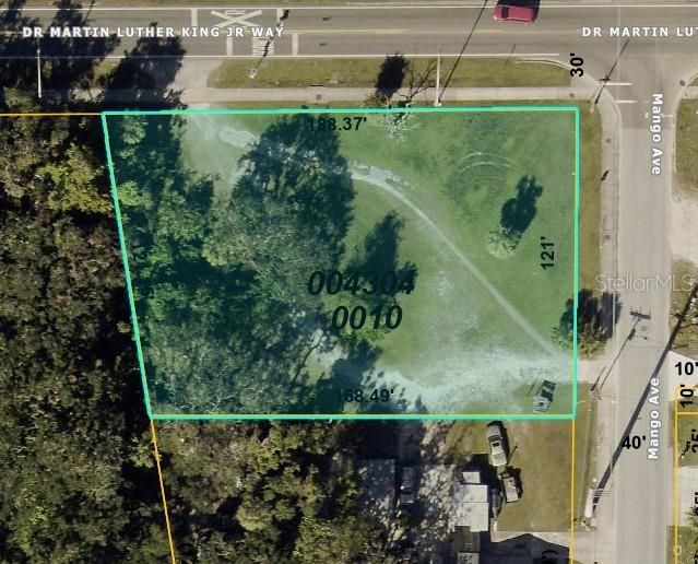 合同活跃: $215,000 (0.50 acres)
