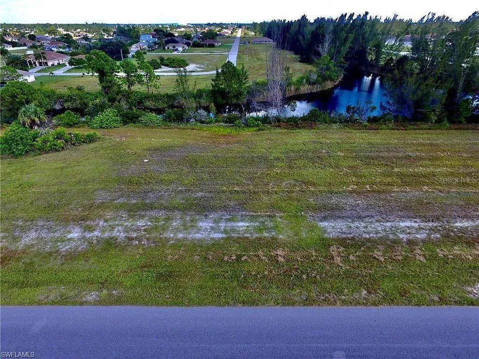 待售: $59,500 (0.23 acres)