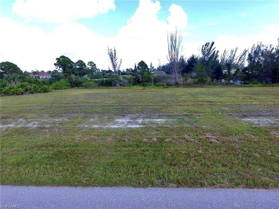 待售: $59,500 (0.23 acres)