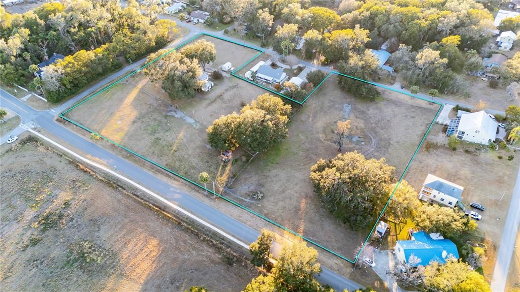 待售: $2,145,000 (4.62 acres)