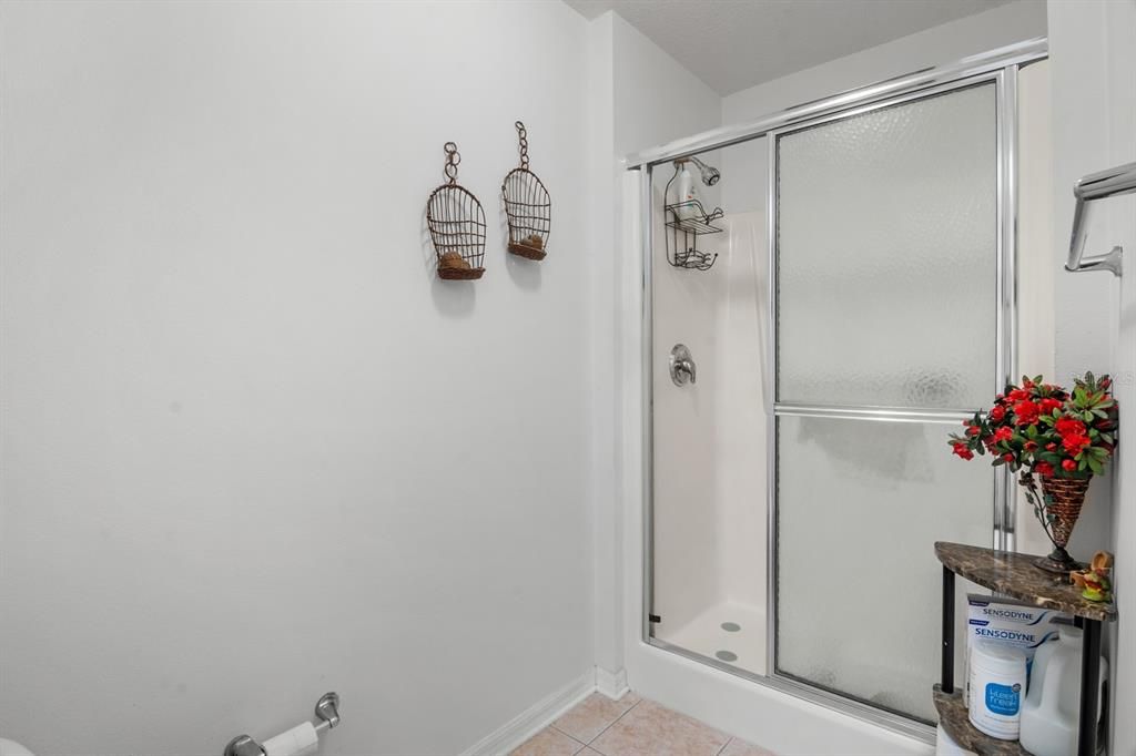 Под контрактом: $419,000 (3 спален, 3 ванн, 2039 Квадратных фут)