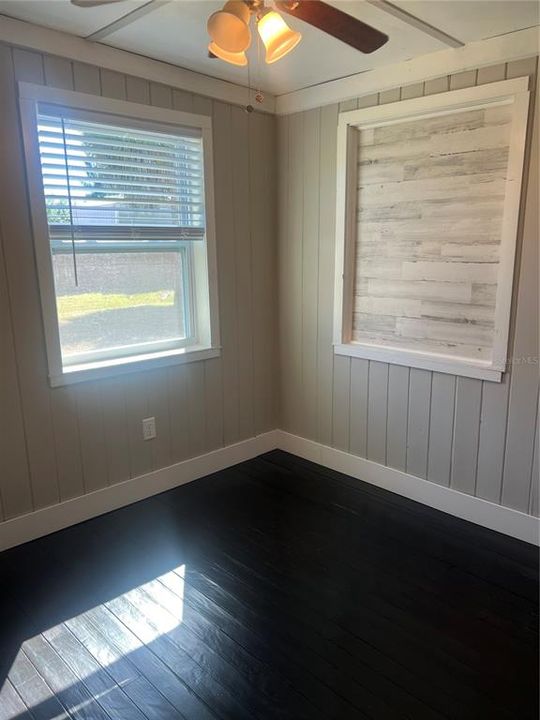 Activo con contrato: $180,000 (3 camas, 1 baños, 1044 Pies cuadrados)