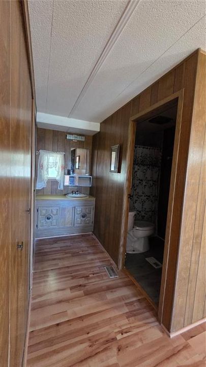 For Sale: $85,000 (2 beds, 2 baths, 960 Square Feet)