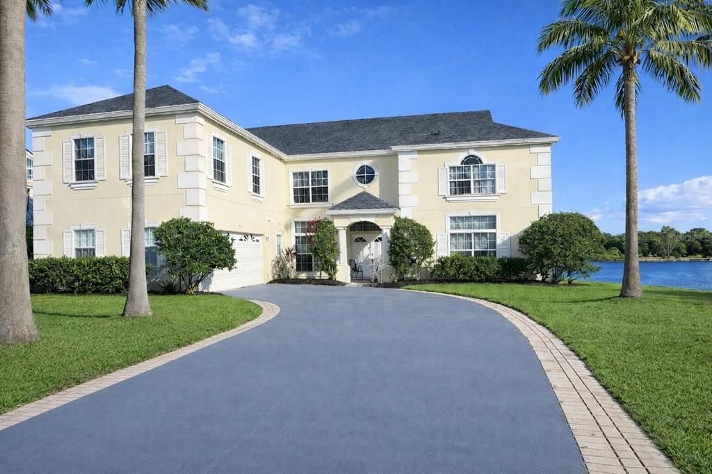For Sale: $729,000 (4 beds, 3 baths, 3918 Square Feet)