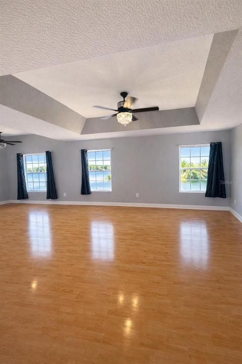 For Sale: $729,000 (4 beds, 3 baths, 3918 Square Feet)