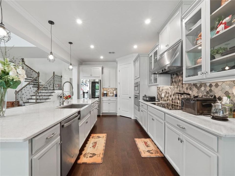 For Sale: $699,000 (4 beds, 3 baths, 4069 Square Feet)
