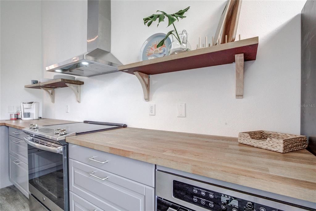 На продажу: $398,400 (3 спален, 2 ванн, 1621 Квадратных фут)