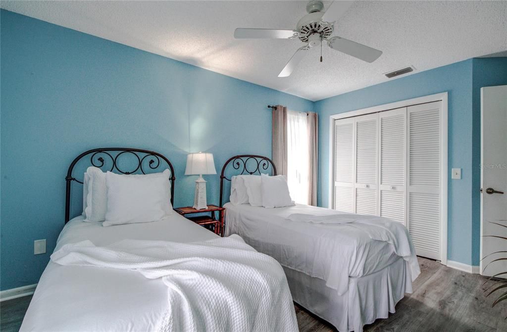 На продажу: $398,400 (3 спален, 2 ванн, 1621 Квадратных фут)