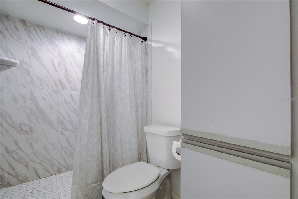 На продажу: $398,400 (3 спален, 2 ванн, 1621 Квадратных фут)