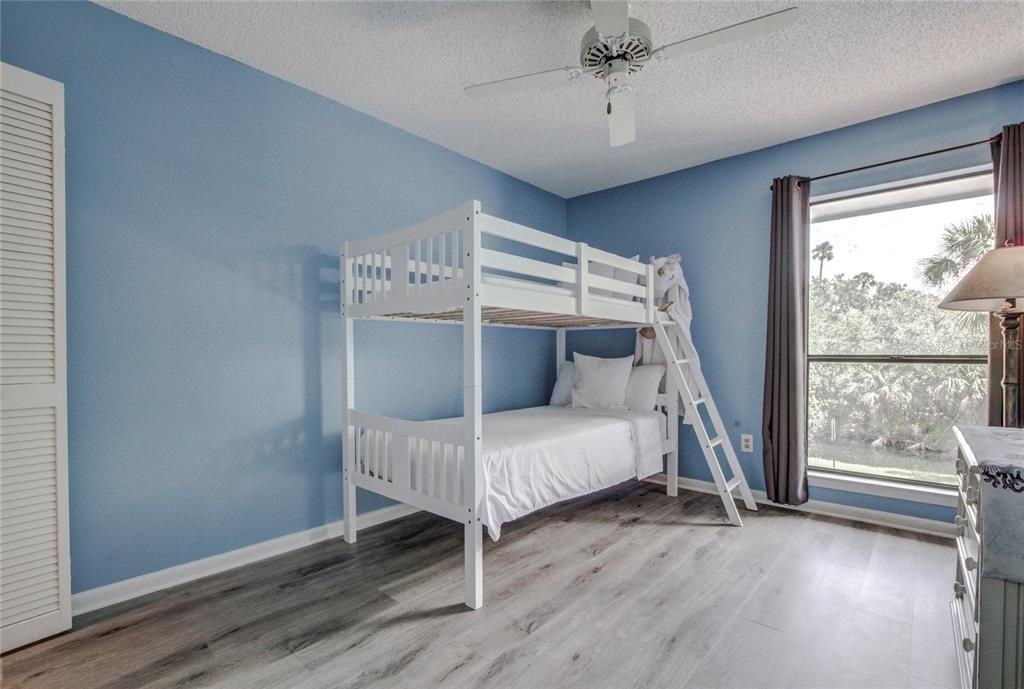 На продажу: $398,400 (3 спален, 2 ванн, 1621 Квадратных фут)