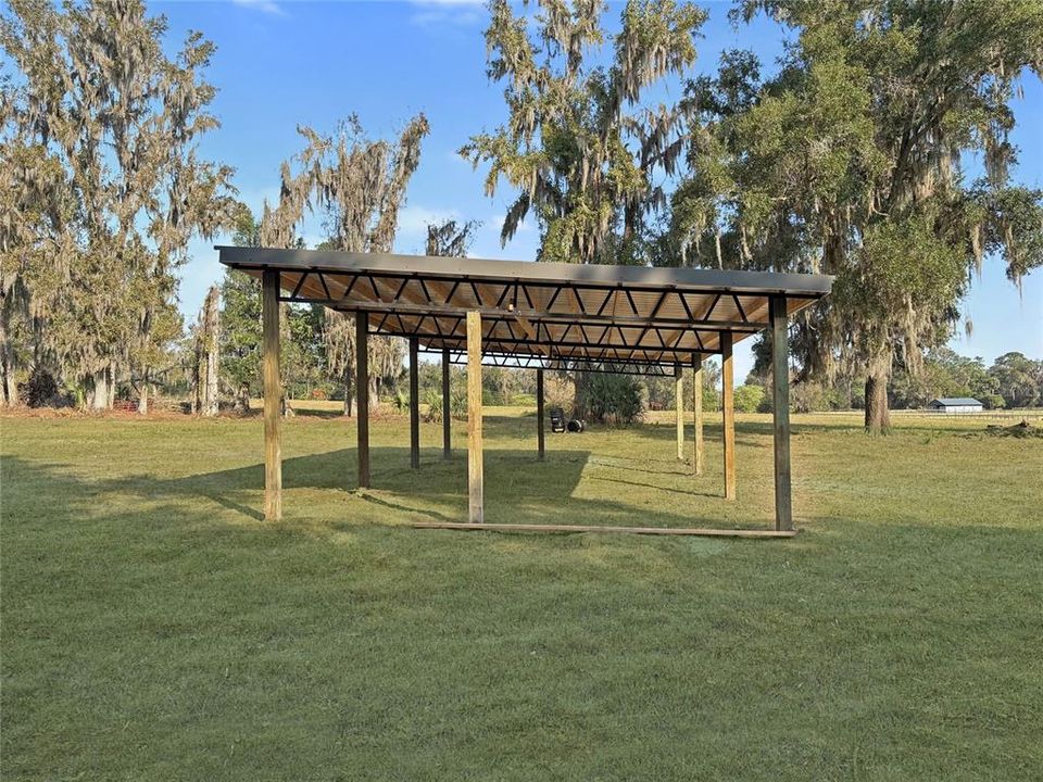 待售: $497,500 (16.45 acres)