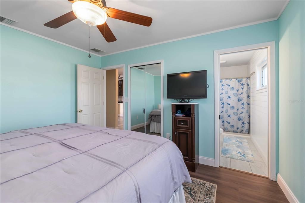 Activo con contrato: $279,500 (3 camas, 2 baños, 1072 Pies cuadrados)