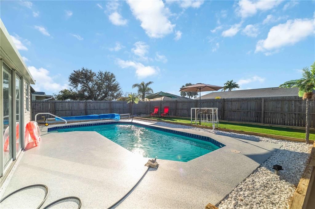 Activo con contrato: $279,500 (3 camas, 2 baños, 1072 Pies cuadrados)