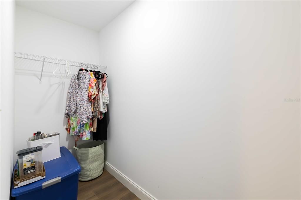 Activo con contrato: $279,500 (3 camas, 2 baños, 1072 Pies cuadrados)